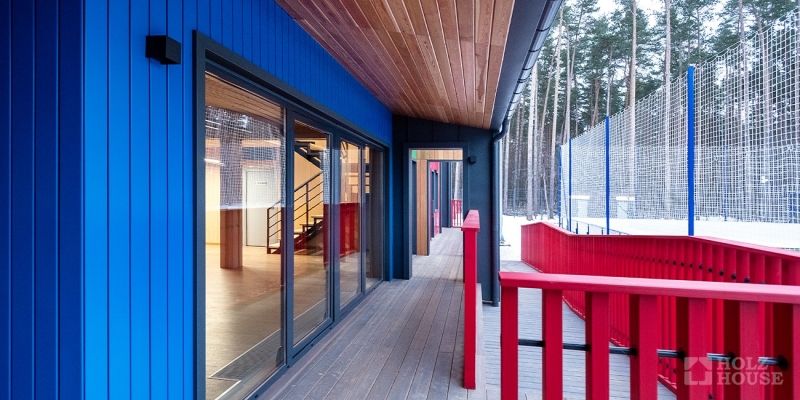 Построенные объекты Спортивный комплекс из клееного бруса в парке Малевича Барвиха Holz House 12